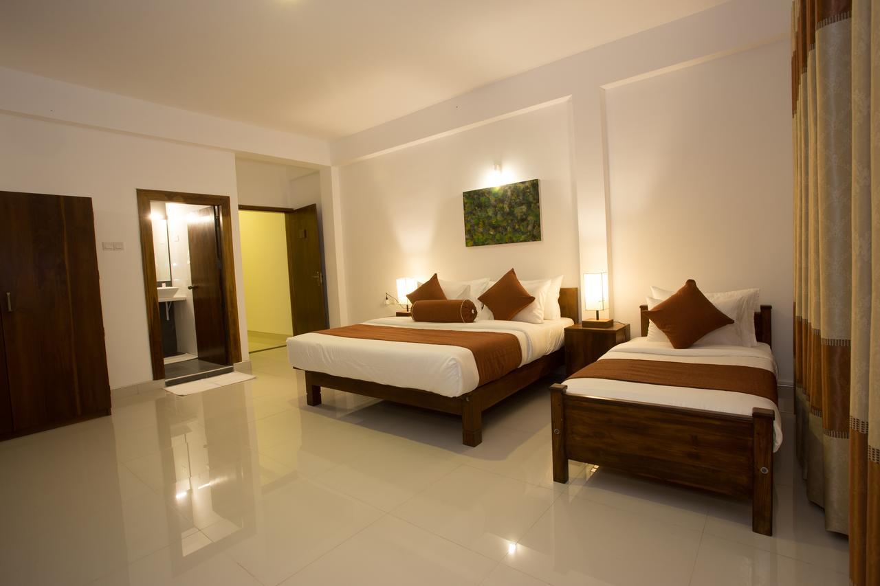Grand Camellia Hotel Nuwara Eliya Exterior photo