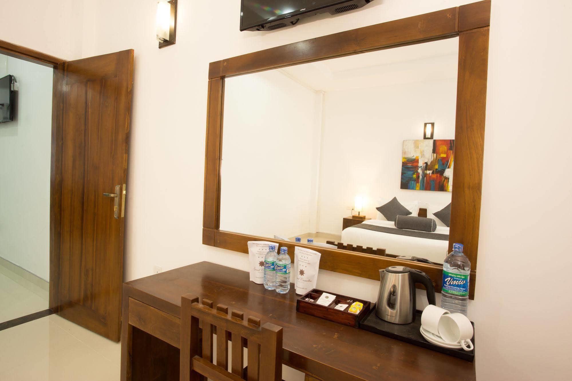 Grand Camellia Hotel Nuwara Eliya Exterior photo